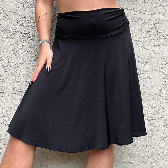 Vintage Y2k Black Ruched Midi Fairy Skirt - Picture 3 of 10